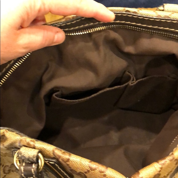 Gucci Handbag - Picture 4 of 7